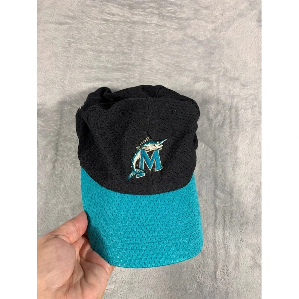 FanTastic Sports Merchandise Florida Marlins Tropicana Pure Premium Promo Hat